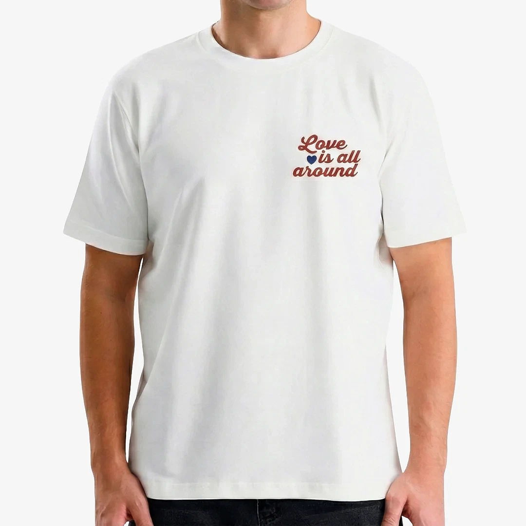 Love is All Around Baskılı Beyaz T-shirt