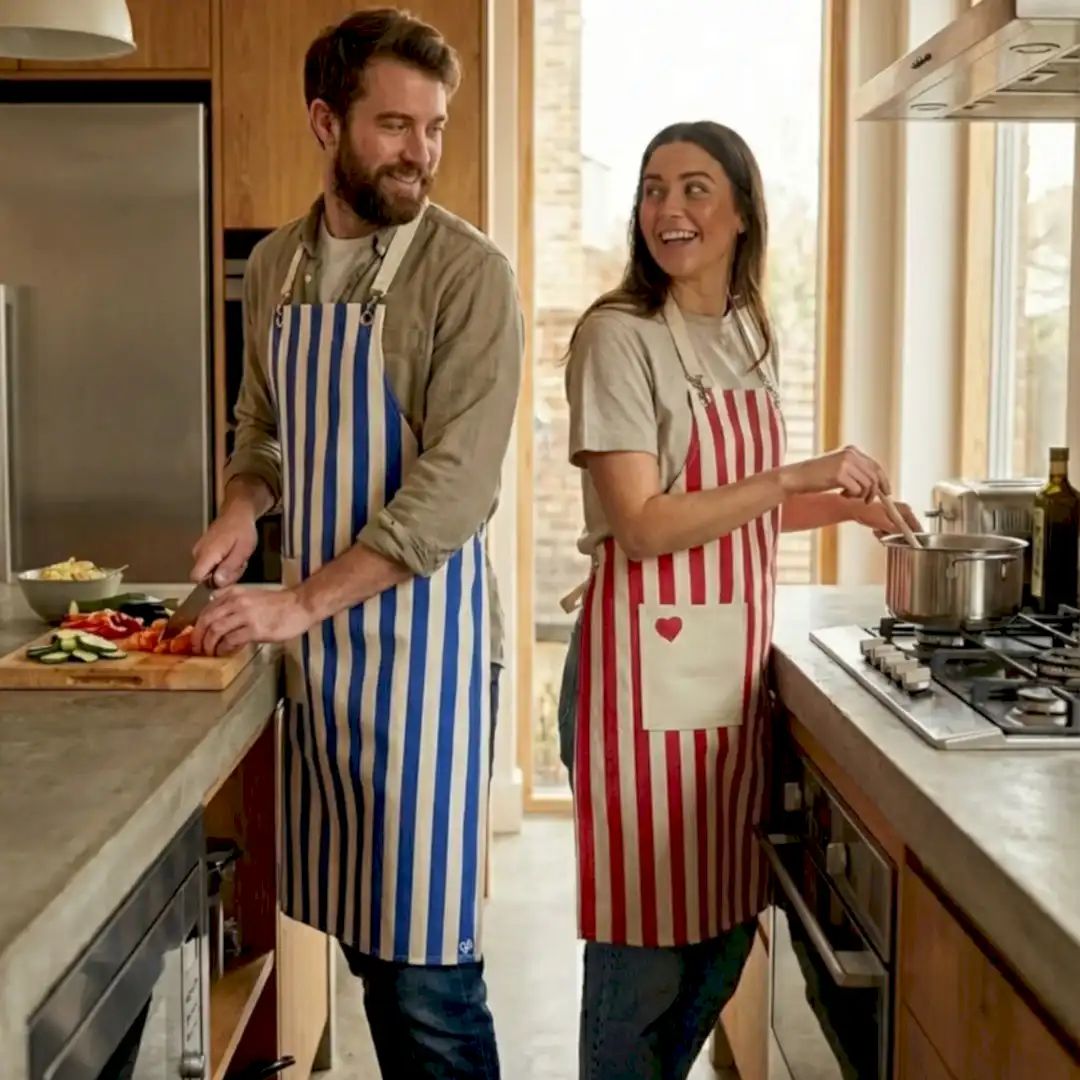 Love Stripe Çift Önlük Seti